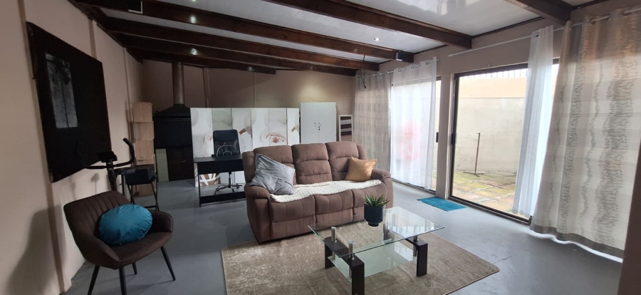 3 Bedroom Property for Sale in Wetton Western Cape